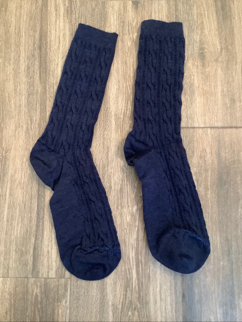 Smartwool Women's Deep Navy Everyday Cable Knit Crew Socks Outdoor Winter A20-15